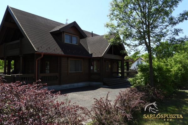sarlospuszta-22611D3E908-B7B6-CFAB-B932-5B39C442E327.jpg