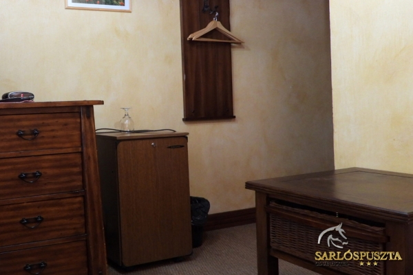 sarlospuszta-2470CDA5963-C636-C9A1-D92A-7C015B5184D5.jpg